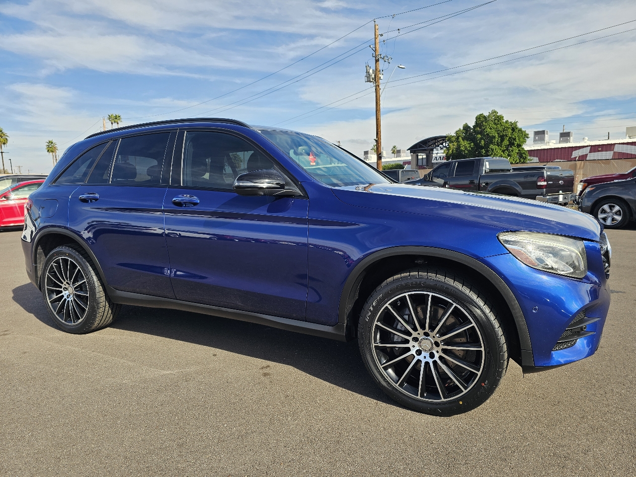 Mercedes-Benz GLC GLC 300 4MATIC SUV 2017