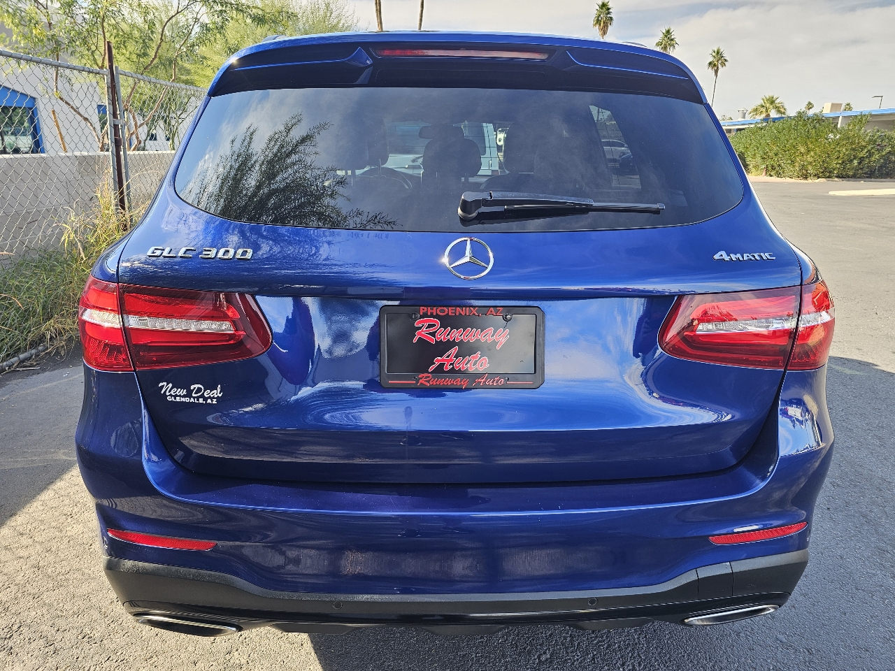 Mercedes-Benz GLC GLC 300 4MATIC SUV 2017