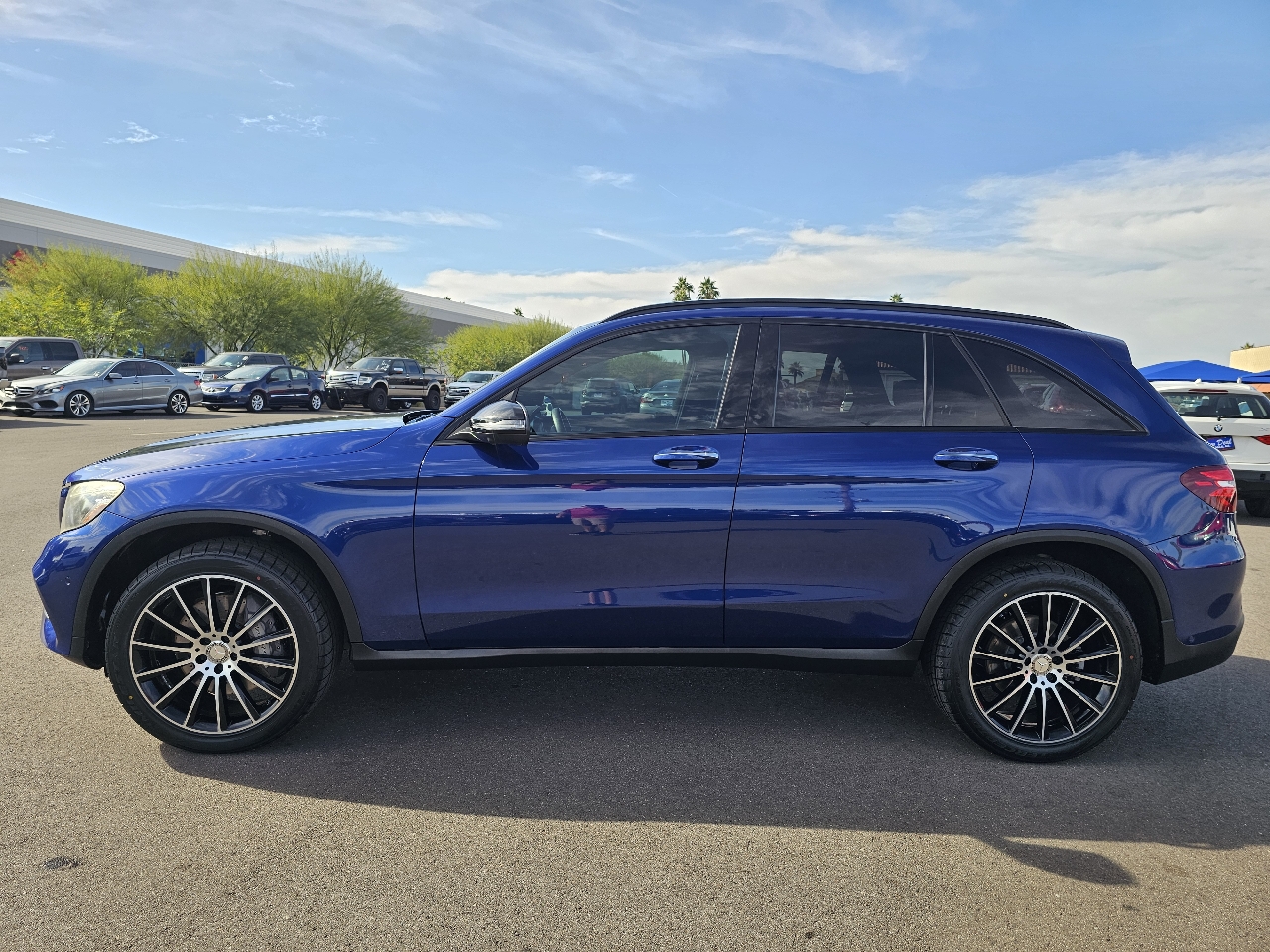 Mercedes-Benz GLC GLC 300 4MATIC SUV 2017