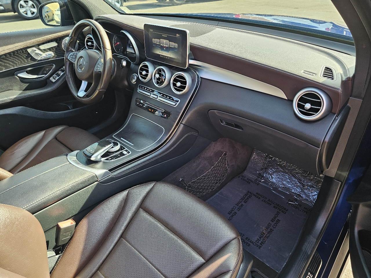 Mercedes-Benz GLC GLC 300 4MATIC SUV 2017