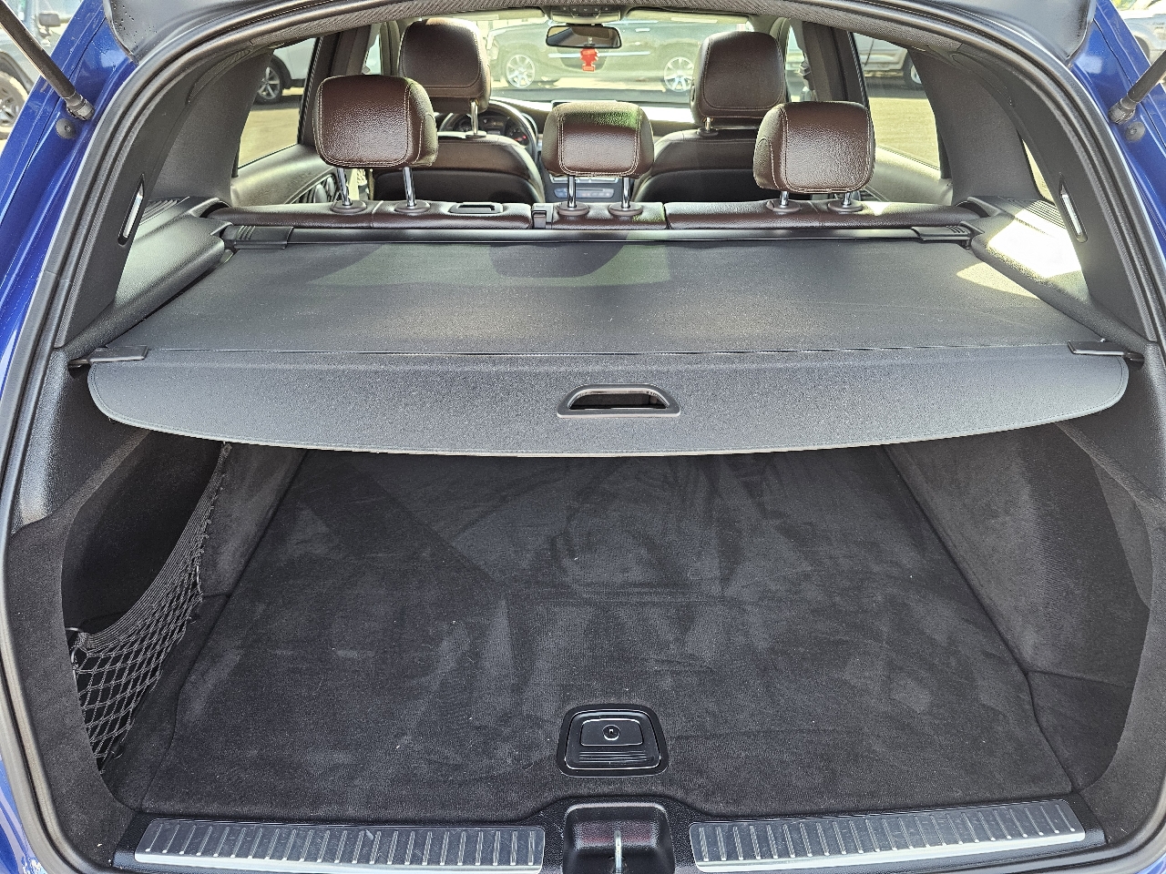 Mercedes-Benz GLC GLC 300 4MATIC SUV 2017