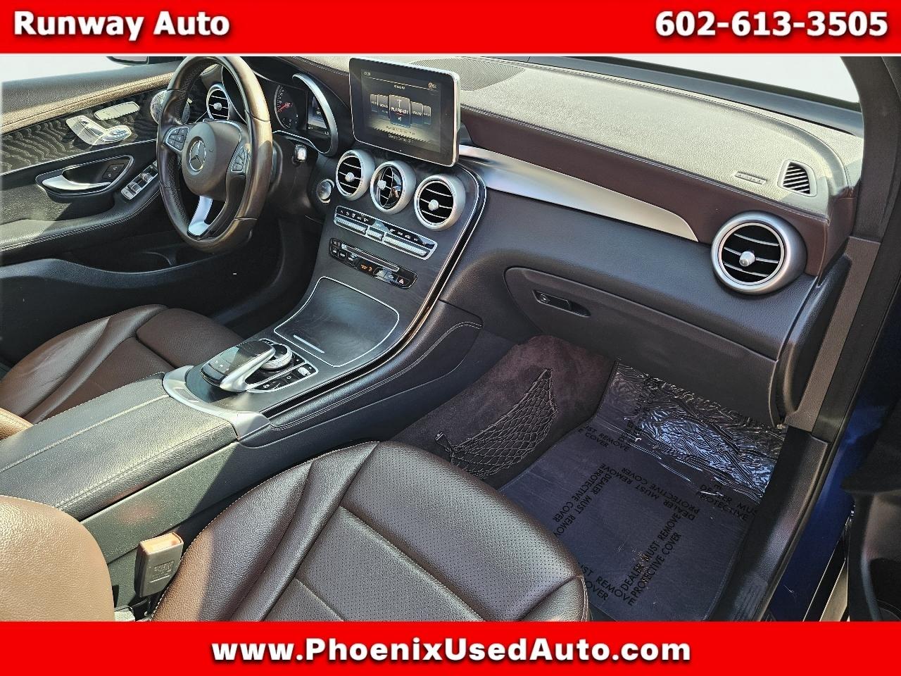 Mercedes-Benz GLC GLC 300 4MATIC SUV 2017