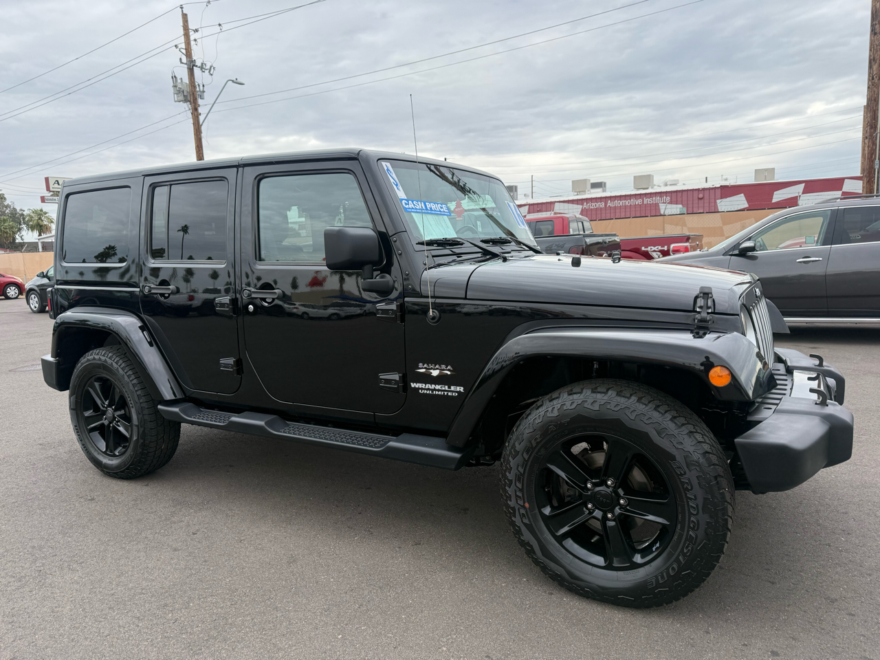 Jeep Wrangler Unlimited 4WD 4dr Sahara 2016