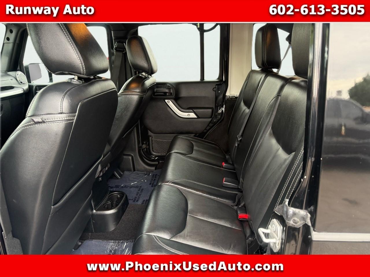 Jeep Wrangler Unlimited 4WD 4dr Sahara 2016