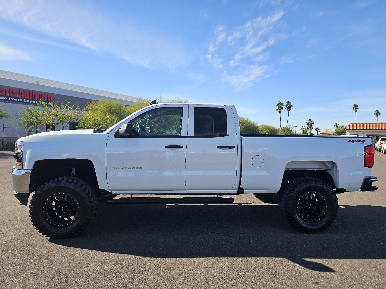 Chevrolet Silverado 1500 4WD Double Cab 143.5" LS 2018