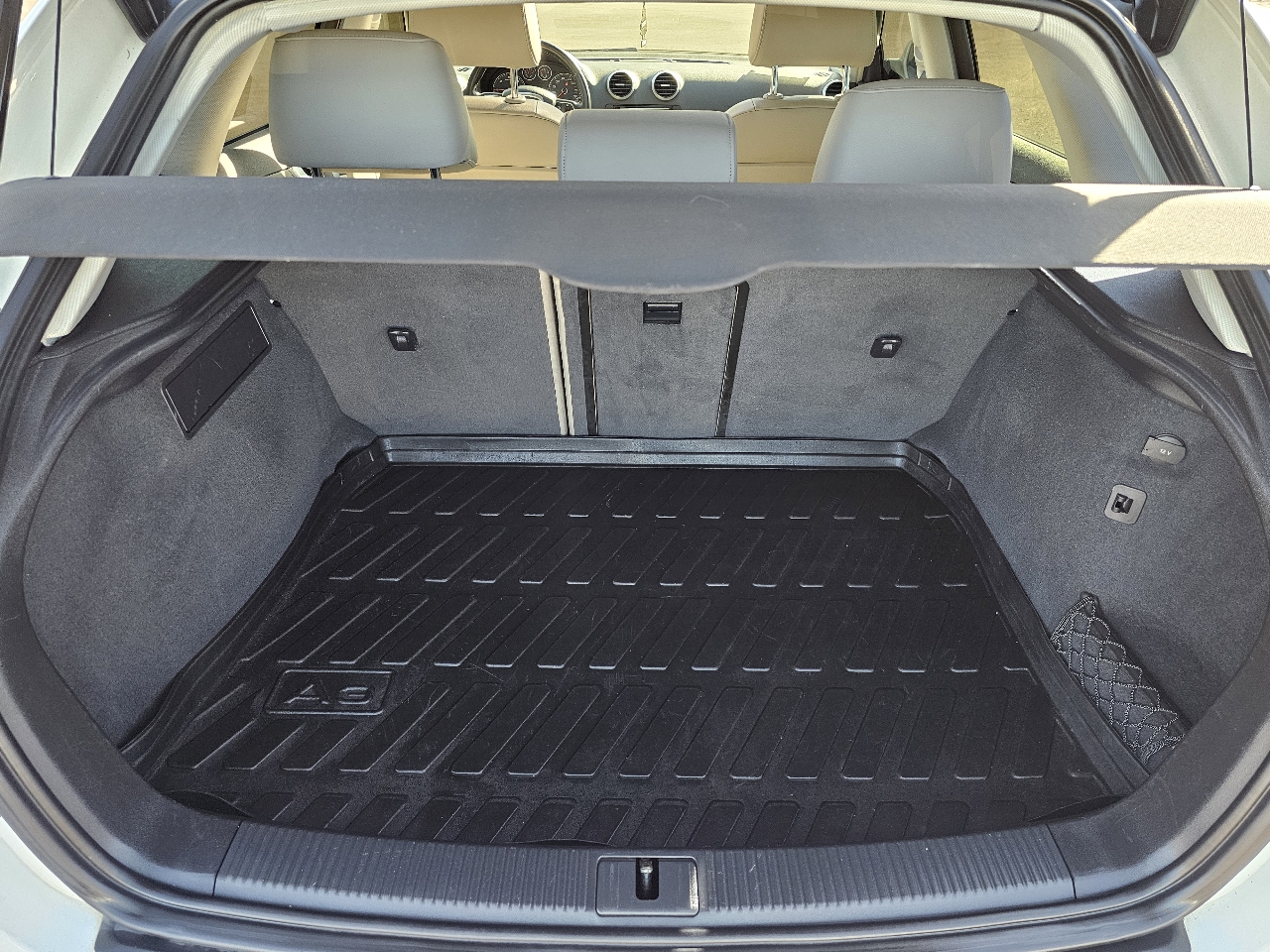 Audi A3 4dr HB S tronic FrontTrak 2.0 TDI Premium 2013