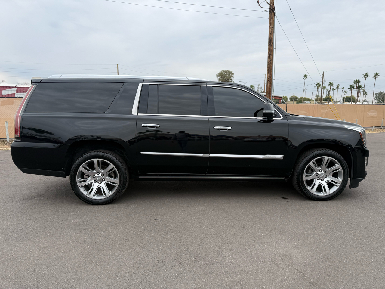 Cadillac Escalade ESV 4WD 4dr Premium 2015