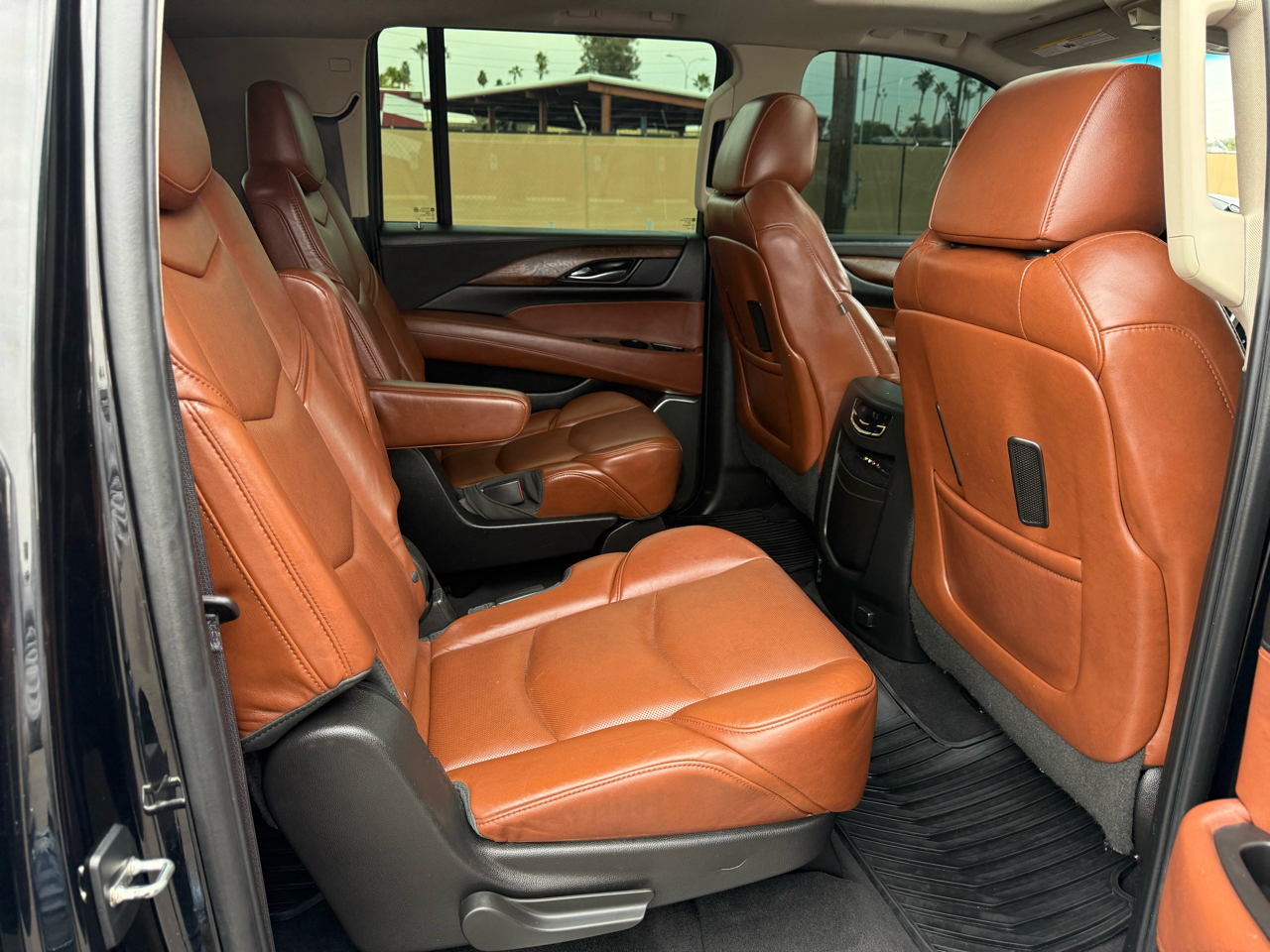 Cadillac Escalade ESV 4WD 4dr Premium 2015