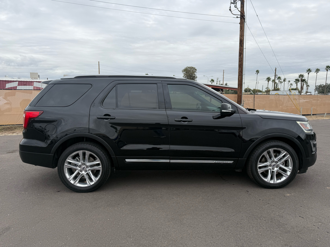 Ford Explorer FWD 4dr XLT 2016