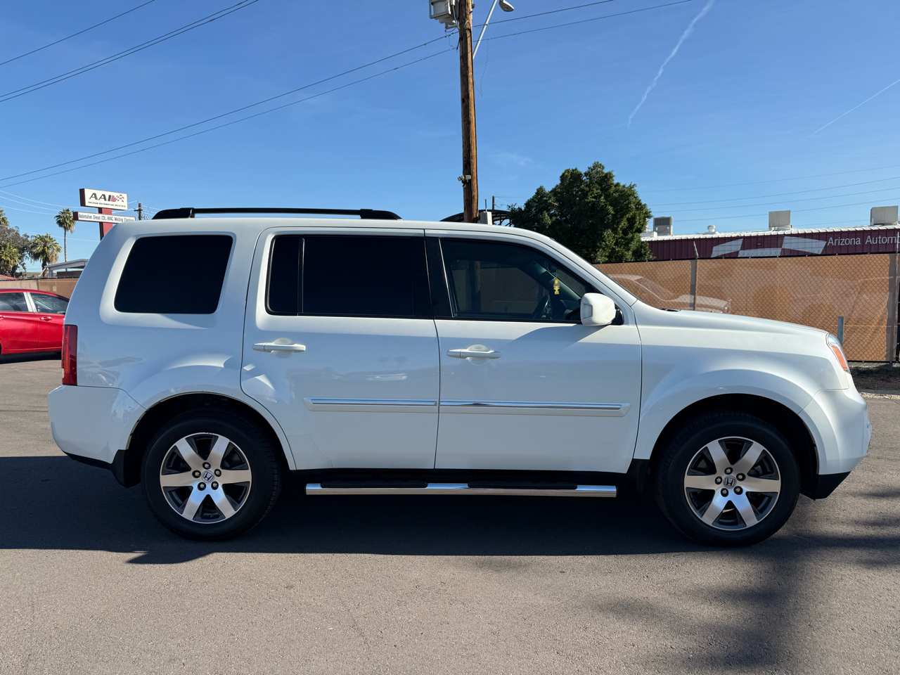 Honda Pilot 2WD 4dr Touring w/RES & Navi 2012