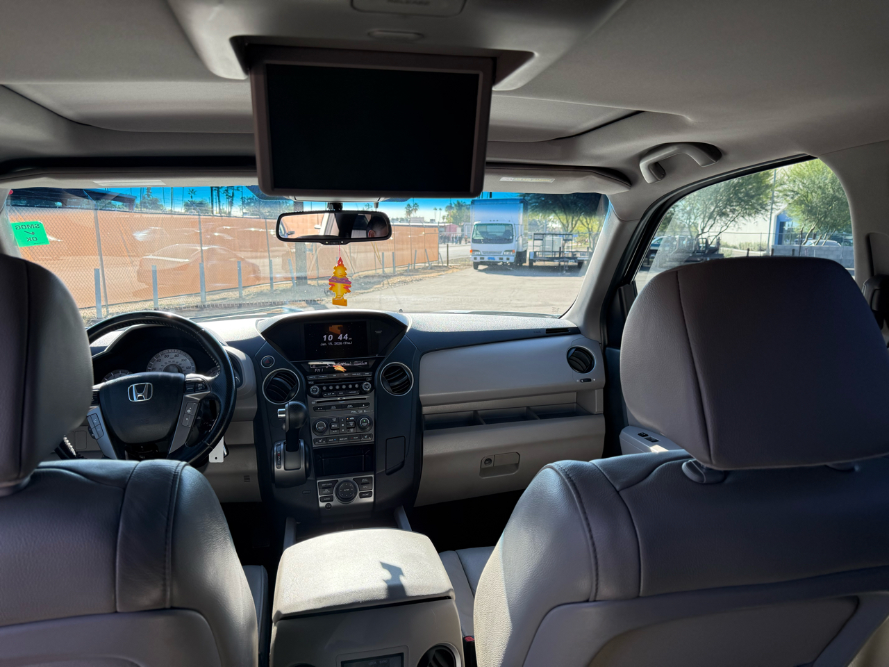 Honda Pilot 2WD 4dr Touring w/RES & Navi 2012