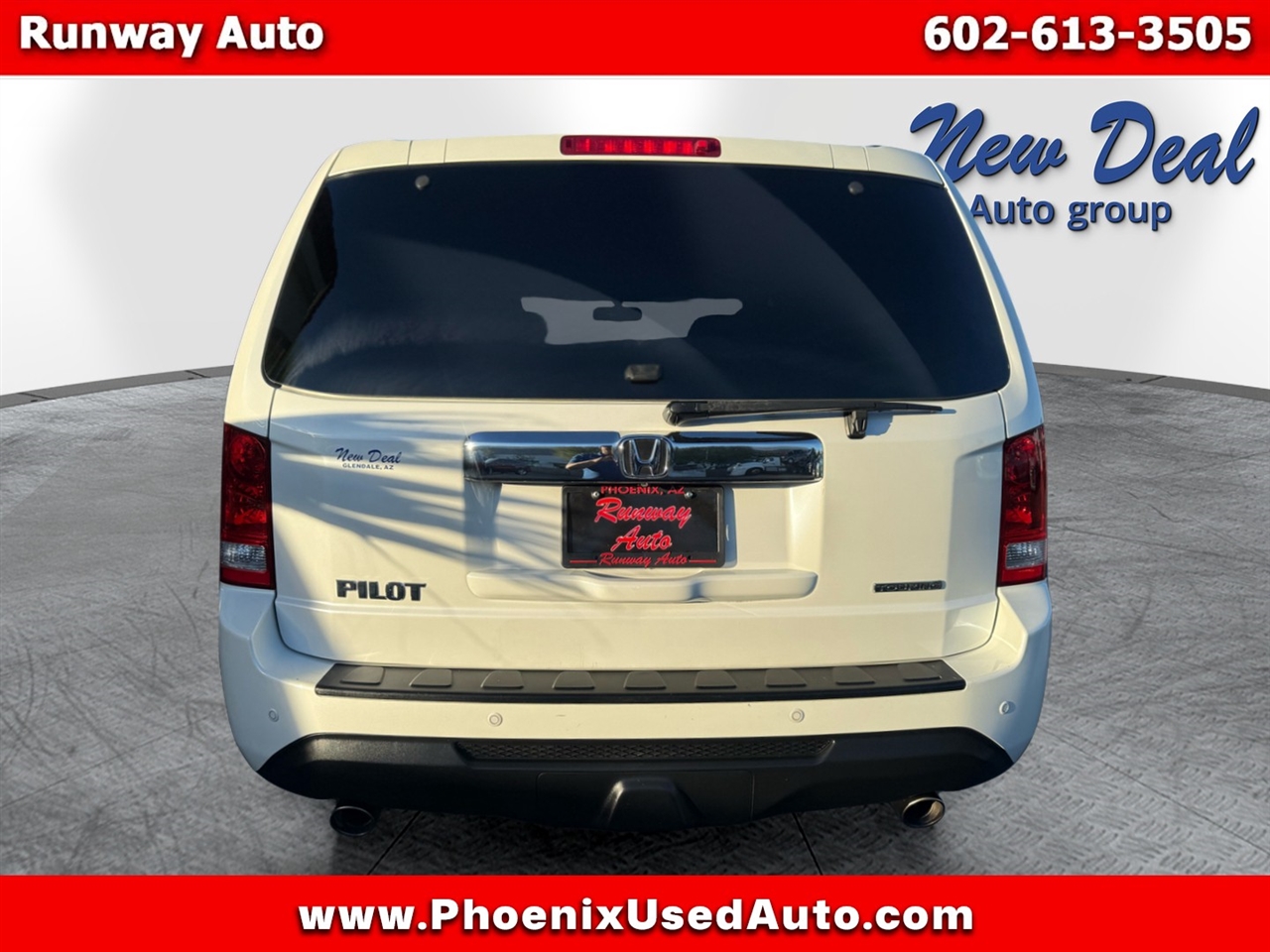 Honda Pilot 2WD 4dr Touring w/RES & Navi 2012