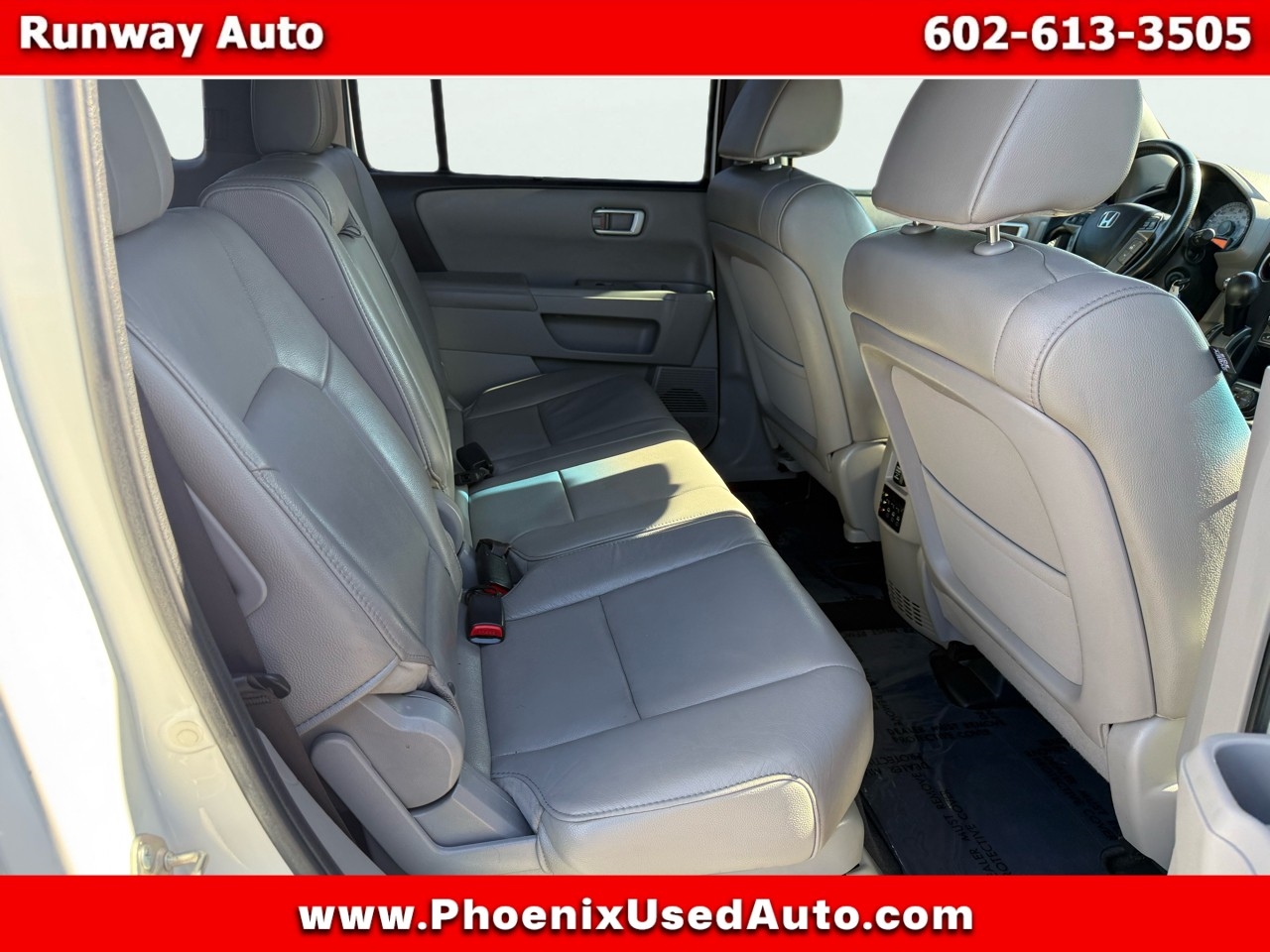 Honda Pilot 2WD 4dr Touring w/RES & Navi 2012
