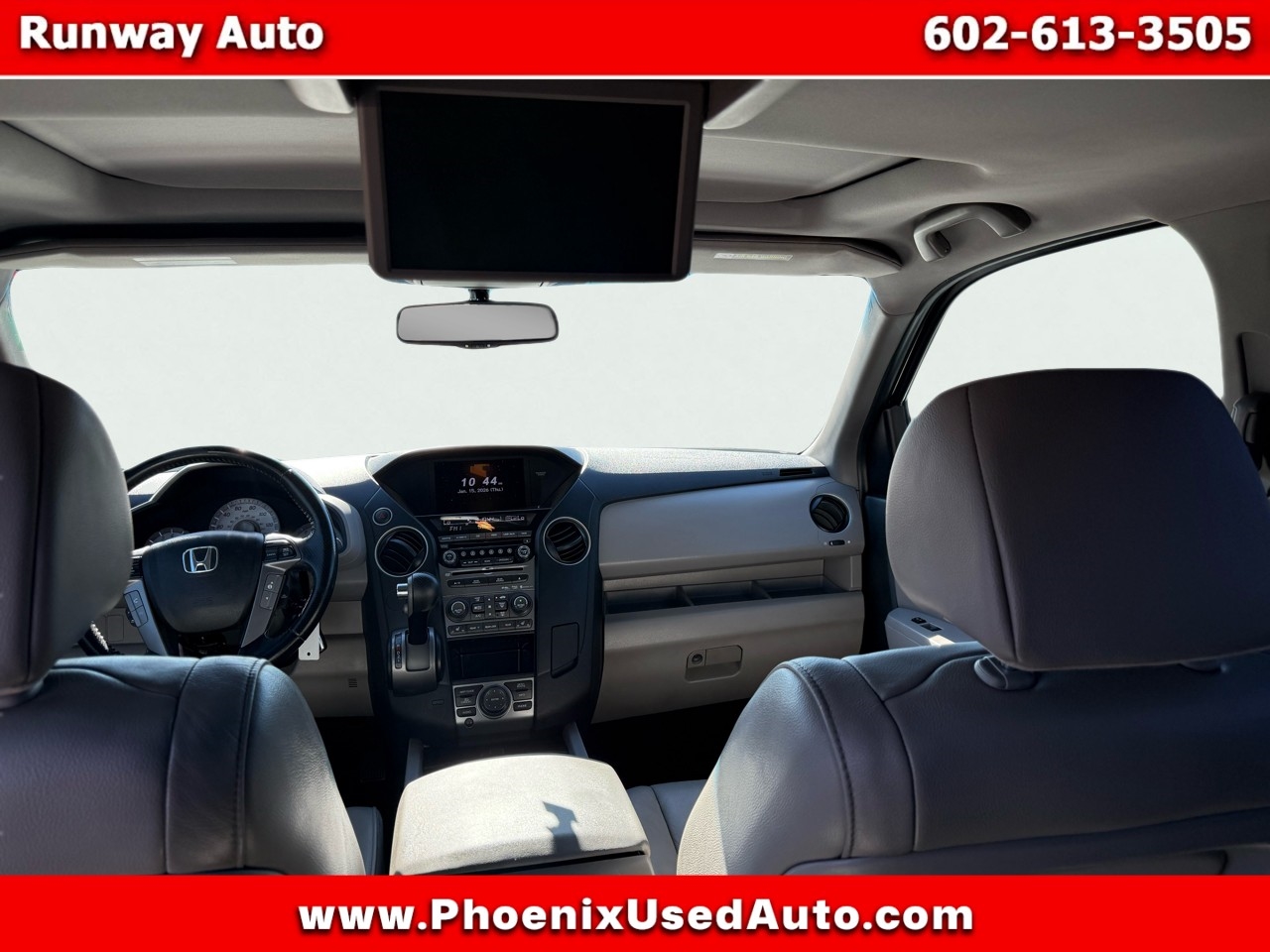 Honda Pilot 2WD 4dr Touring w/RES & Navi 2012