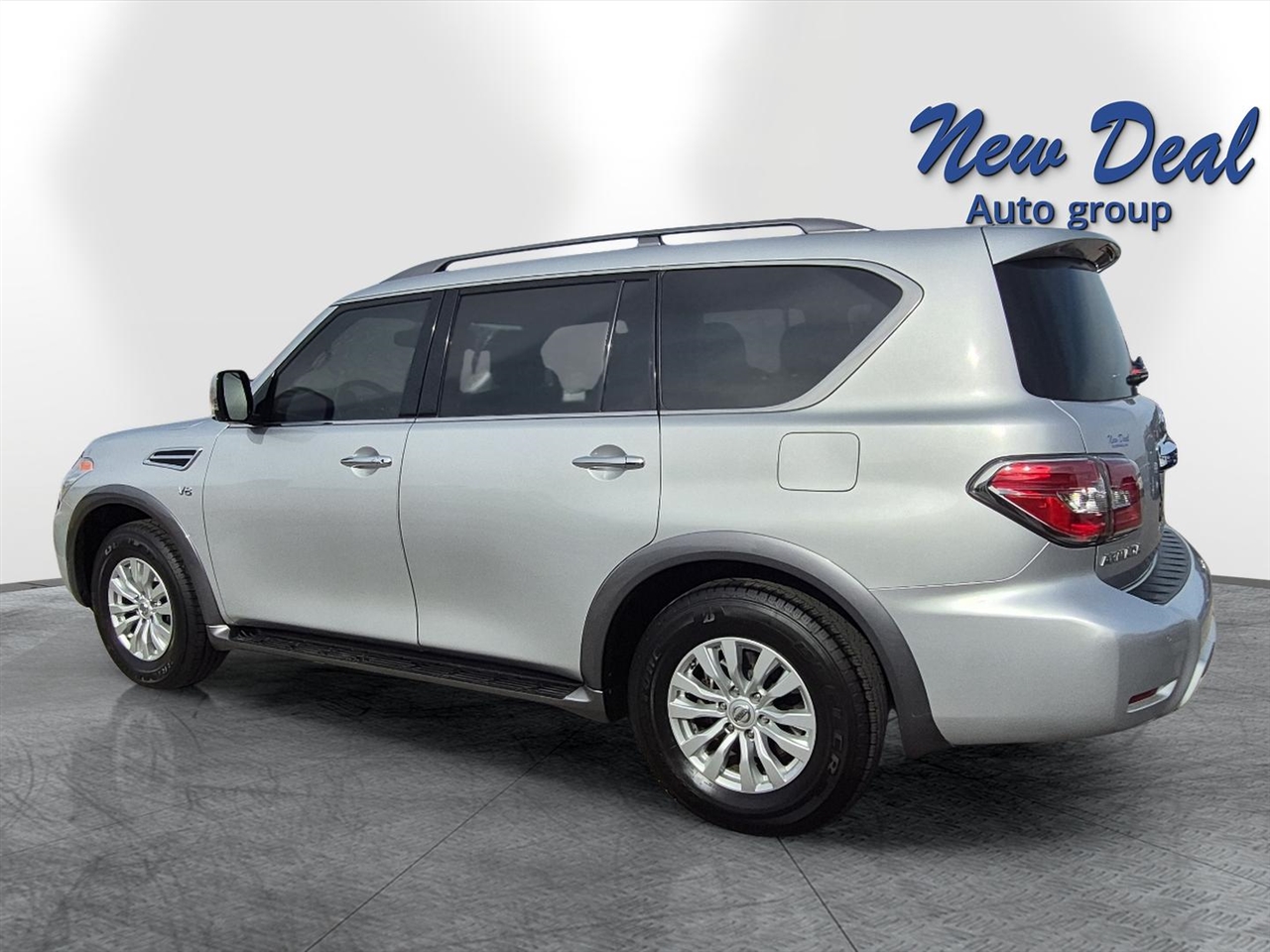 Nissan Armada 4x2 SV 2017