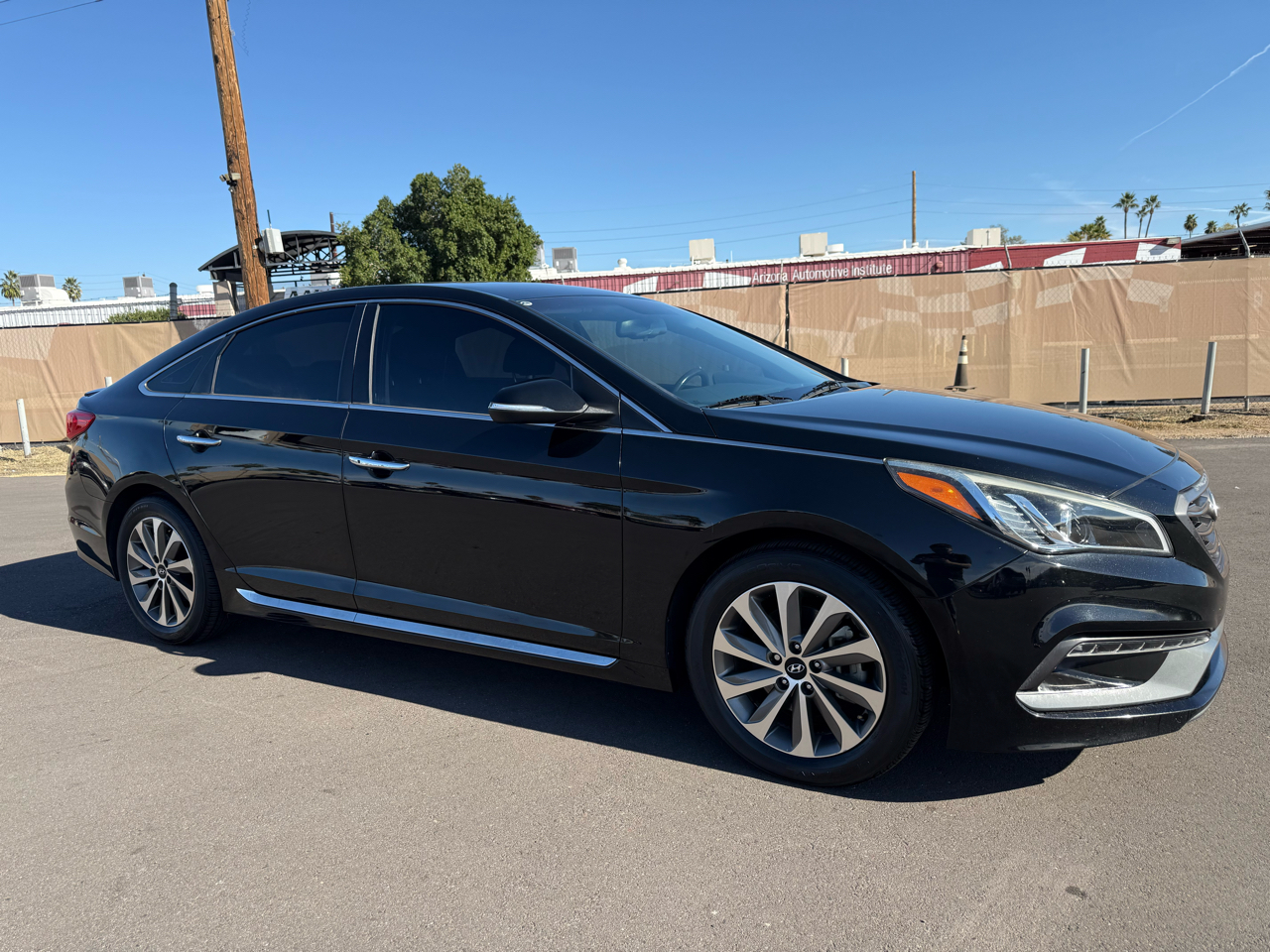 Hyundai Sonata 4dr Sdn 2.4L Sport PZEV 2016