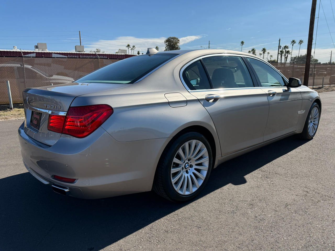 BMW 7 Series 4dr Sdn 750Li 2009