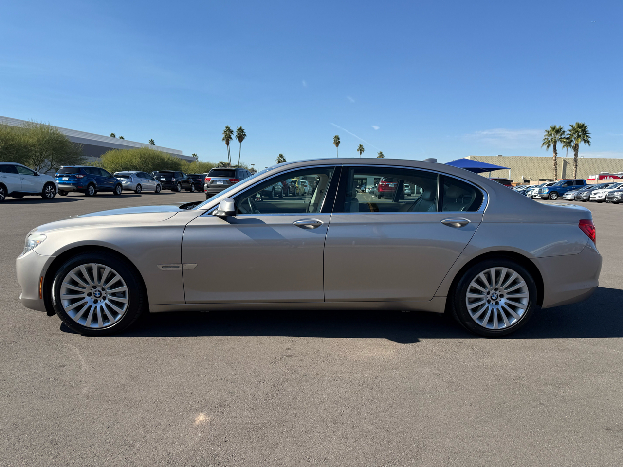 BMW 7 Series 4dr Sdn 750Li 2009