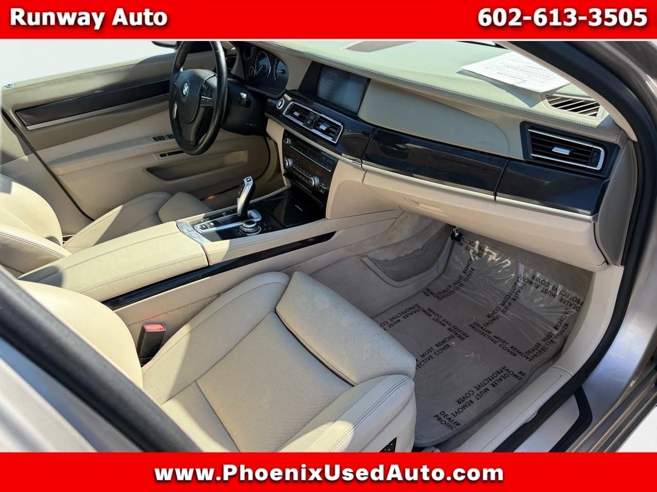 BMW 7 Series 4dr Sdn 750Li 2009