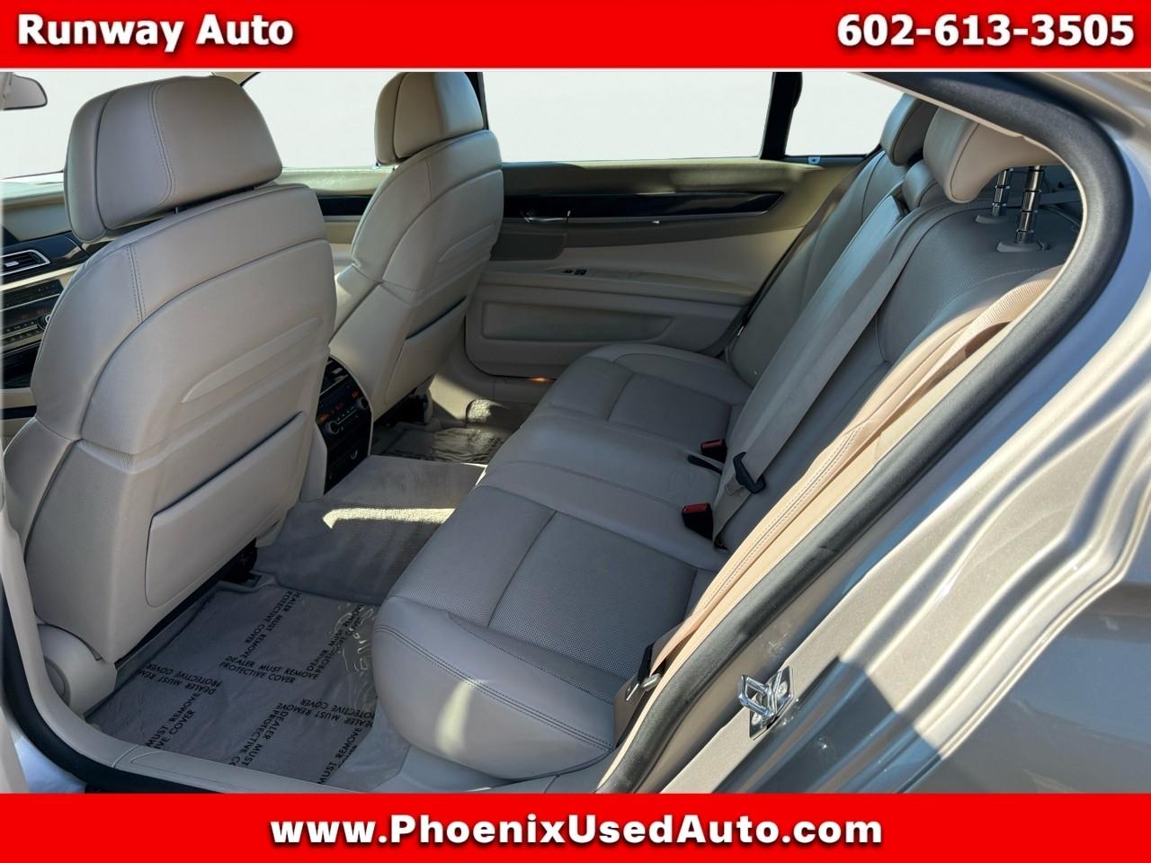 BMW 7 Series 4dr Sdn 750Li 2009