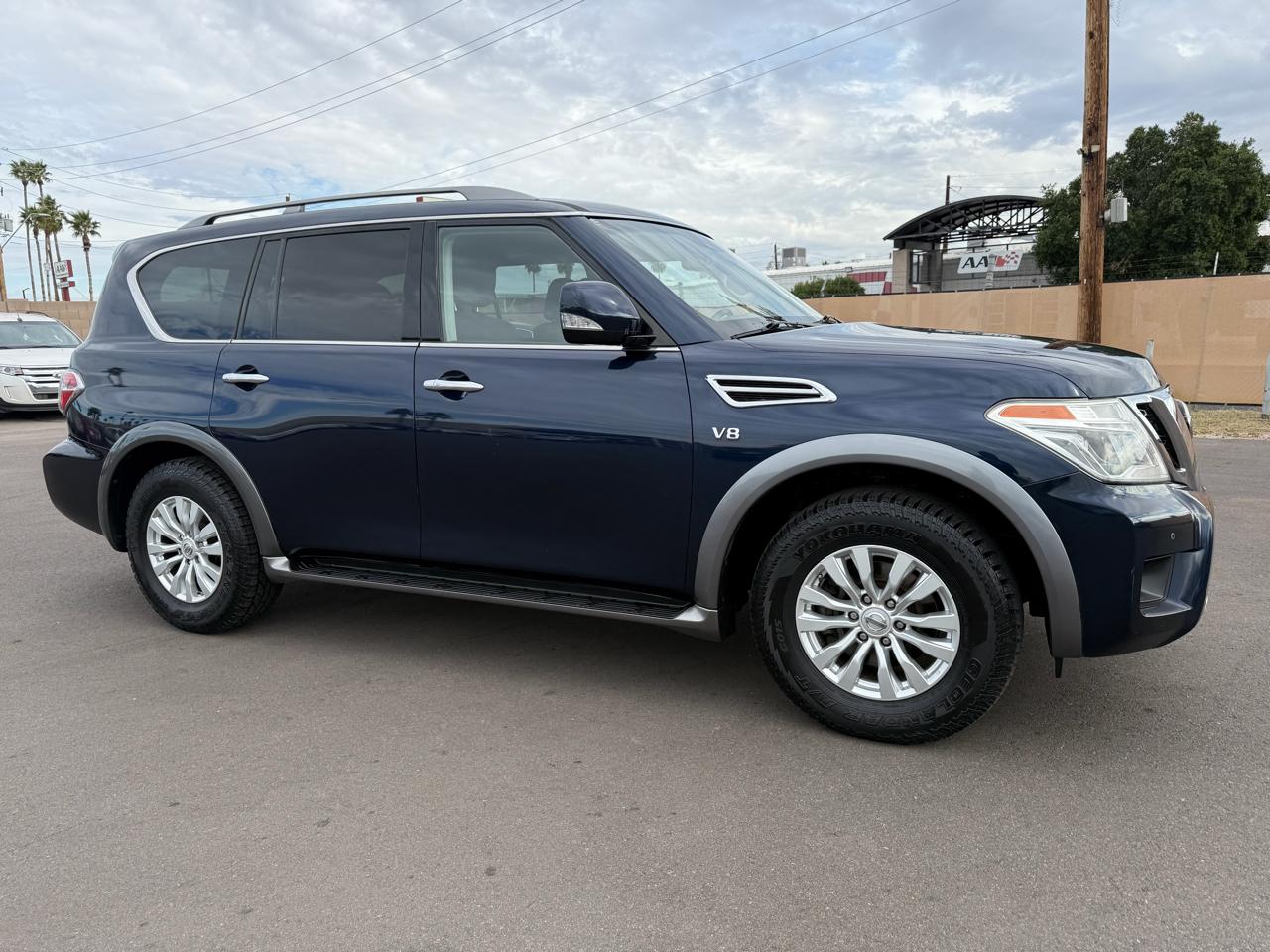 Nissan Armada 4x2 SV 2017