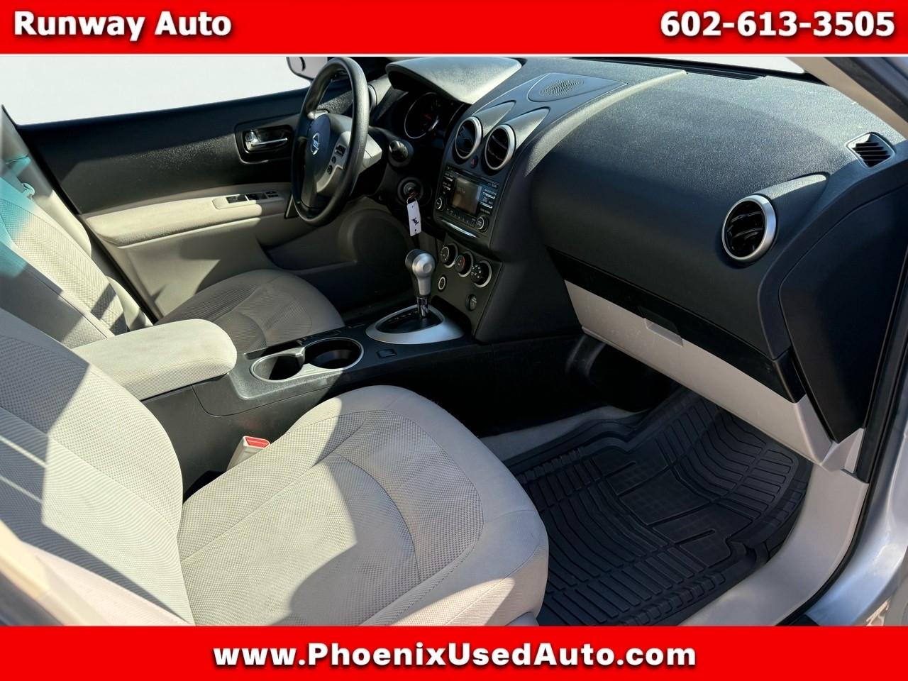 Nissan Rogue Select FWD 4dr S 2014