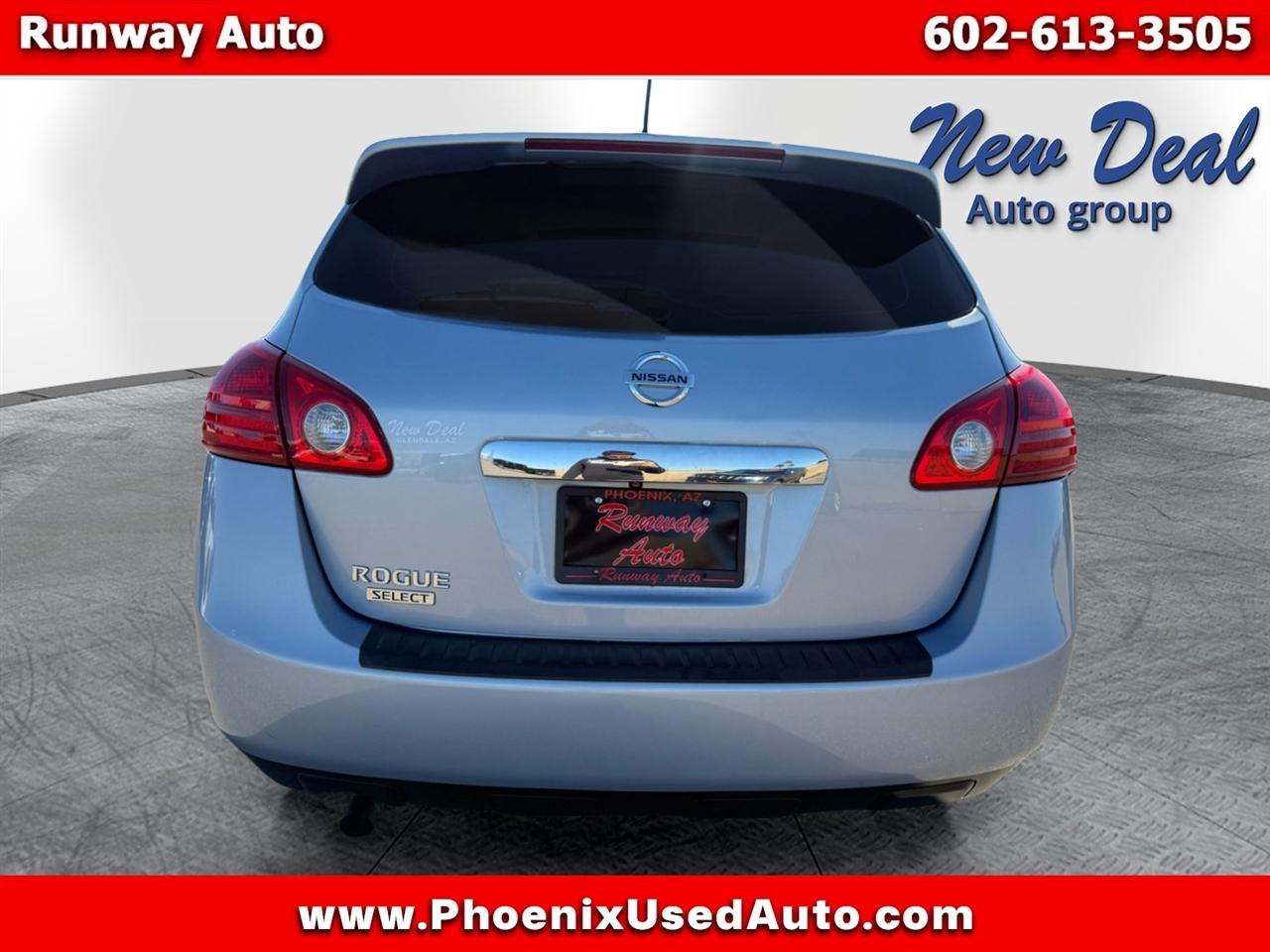 View vehicle photo 4