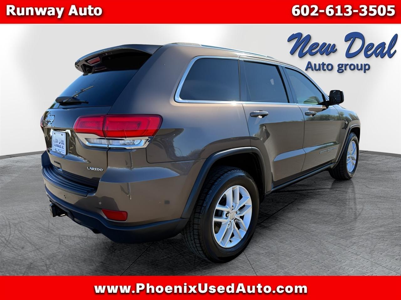 Jeep Grand Cherokee Laredo 4x2 2017