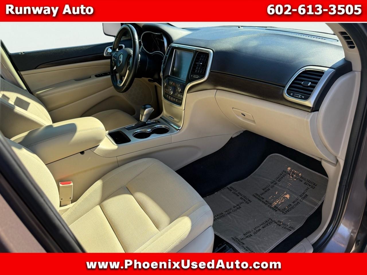 Jeep Grand Cherokee Laredo 4x2 2017