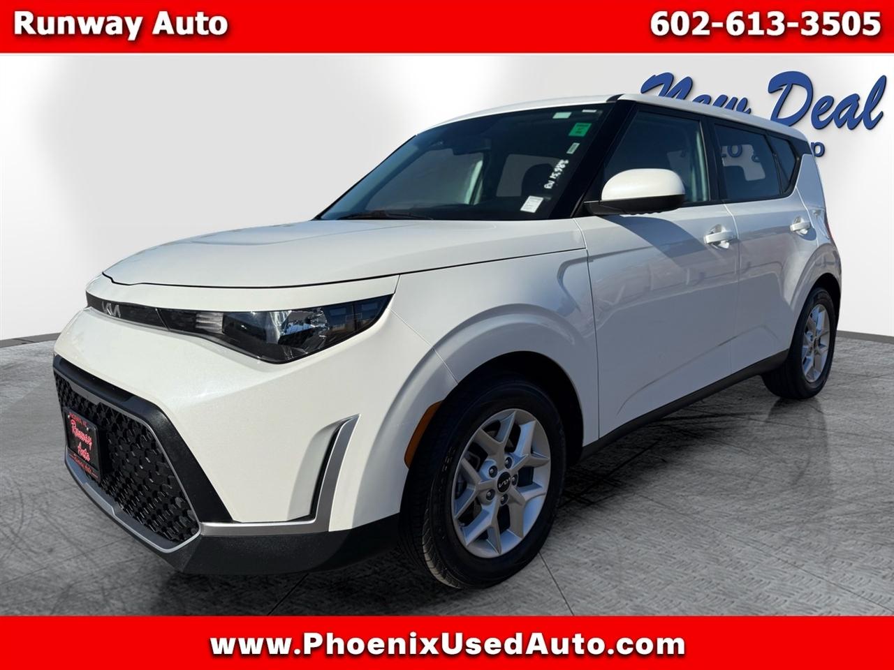 View vehicle photo 7