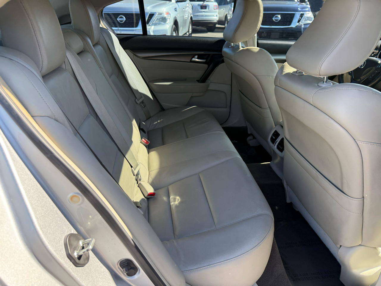 Acura TL 4dr Sdn Auto 2WD 2012