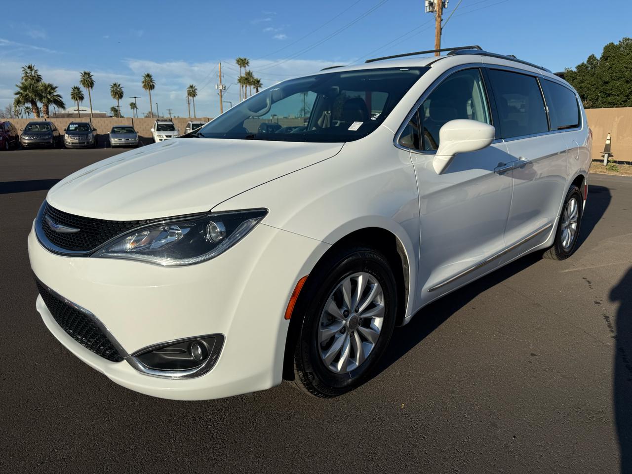 Chrysler Pacifica Touring L FWD 2019