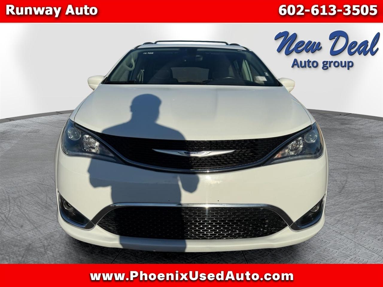 Chrysler Pacifica Touring L FWD 2019