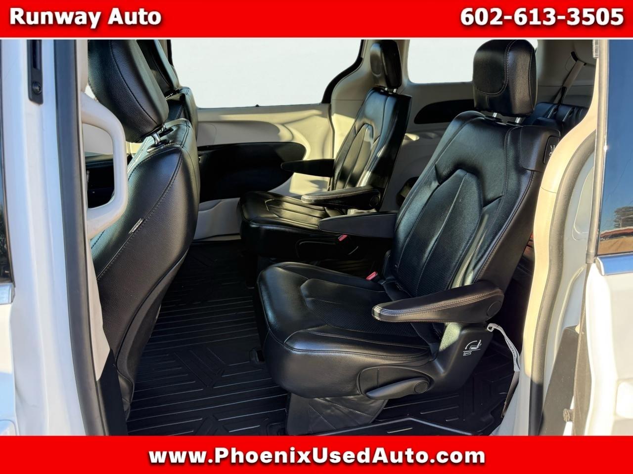 Chrysler Pacifica Touring L FWD 2019