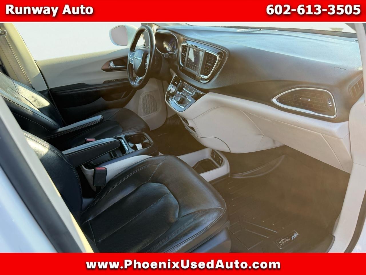 Chrysler Pacifica Touring L FWD 2019