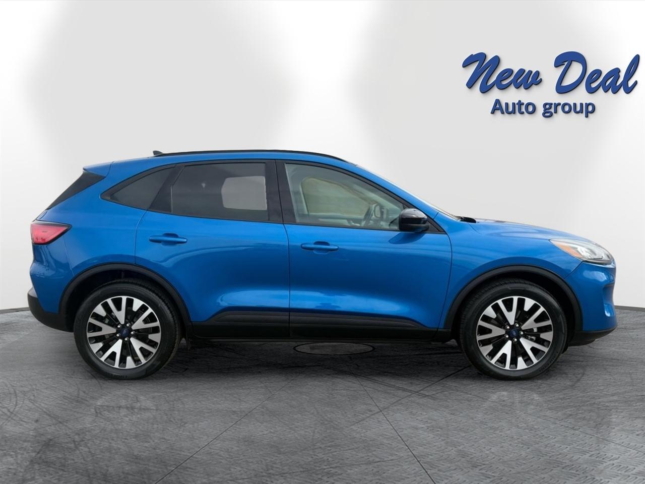 Ford Escape SE Sport Hybrid AWD 2020