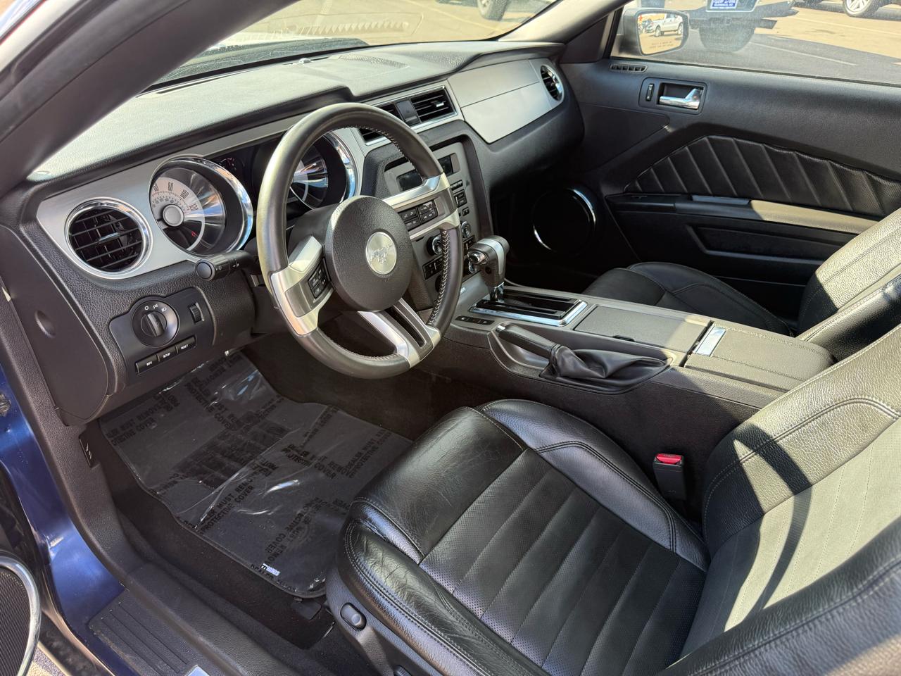 Ford Mustang 2dr Cpe V6 2010