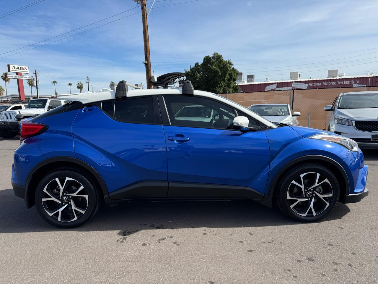 Toyota C-HR XLE FWD (Natl) 2018