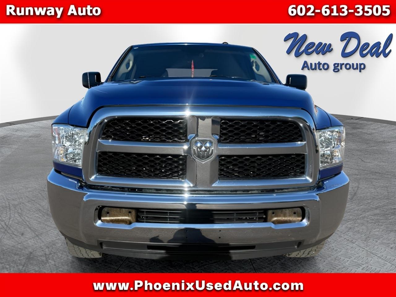 RAM 2500 SLT 4x4 Crew Cab 6'4" Box 2017