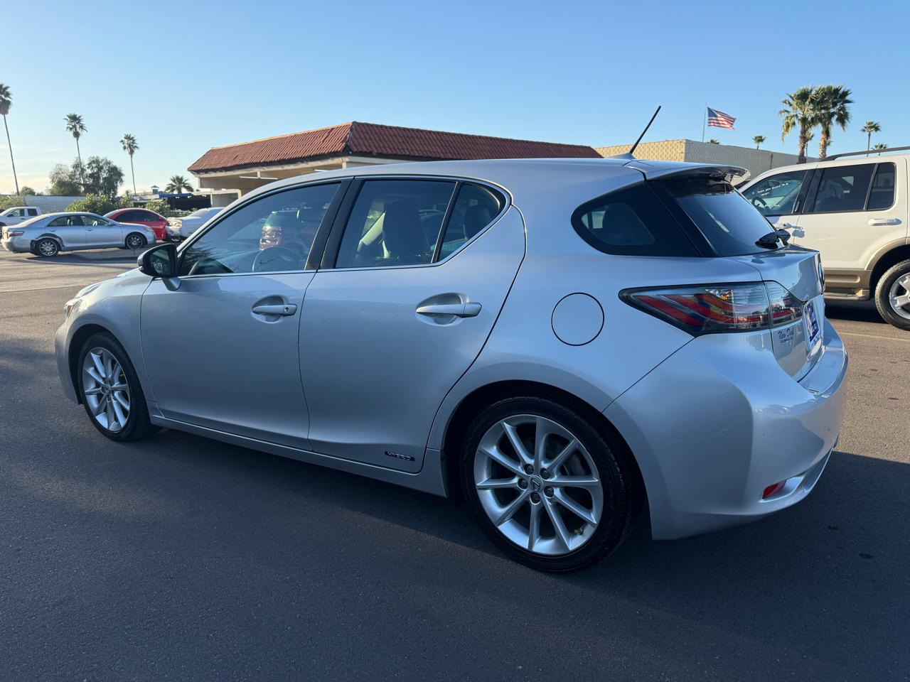Lexus CT 200h FWD 4dr Hybrid 2011