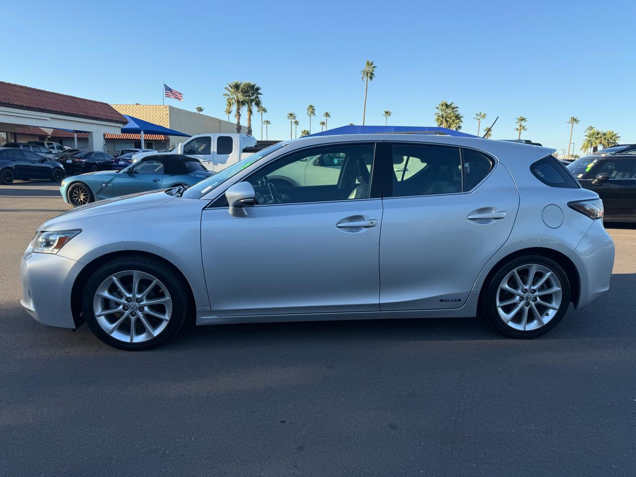 Lexus CT 200h FWD 4dr Hybrid 2011