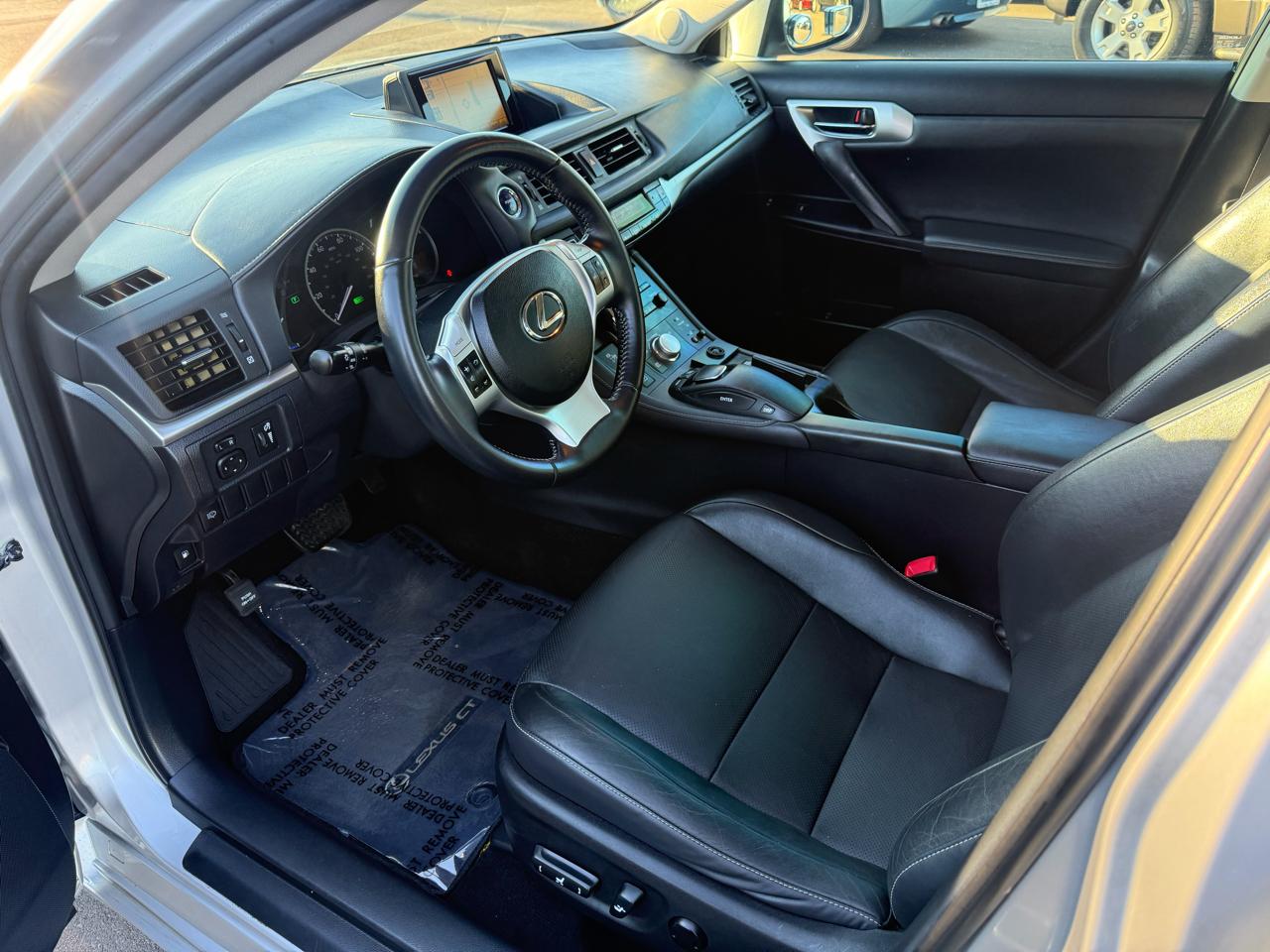 Lexus CT 200h FWD 4dr Hybrid 2011