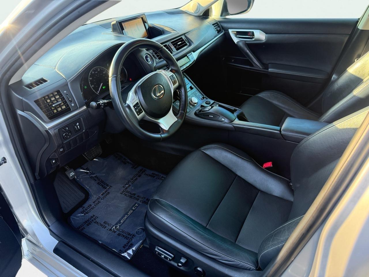 Lexus CT 200h FWD 4dr Hybrid 2011