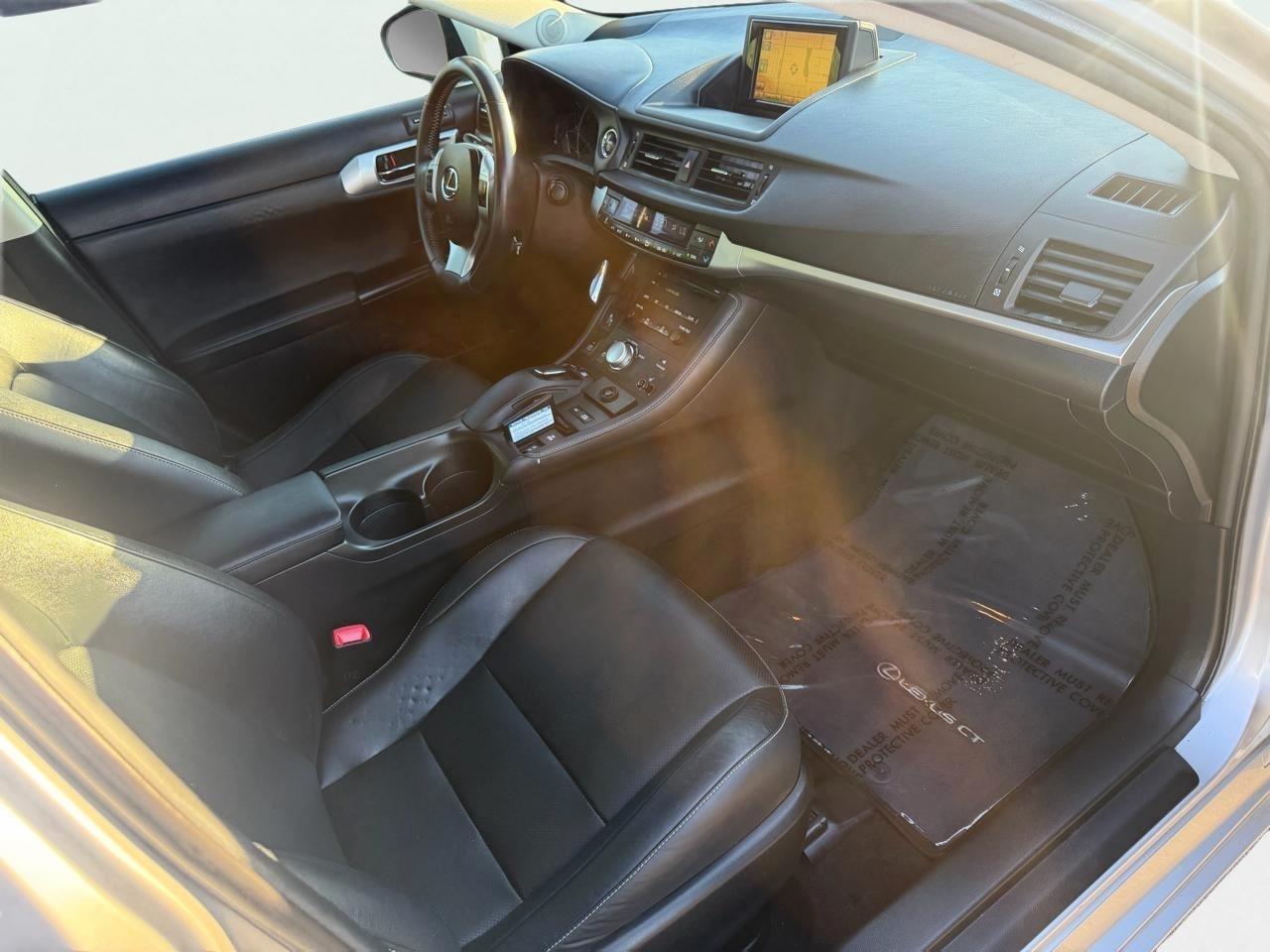 Lexus CT 200h FWD 4dr Hybrid 2011