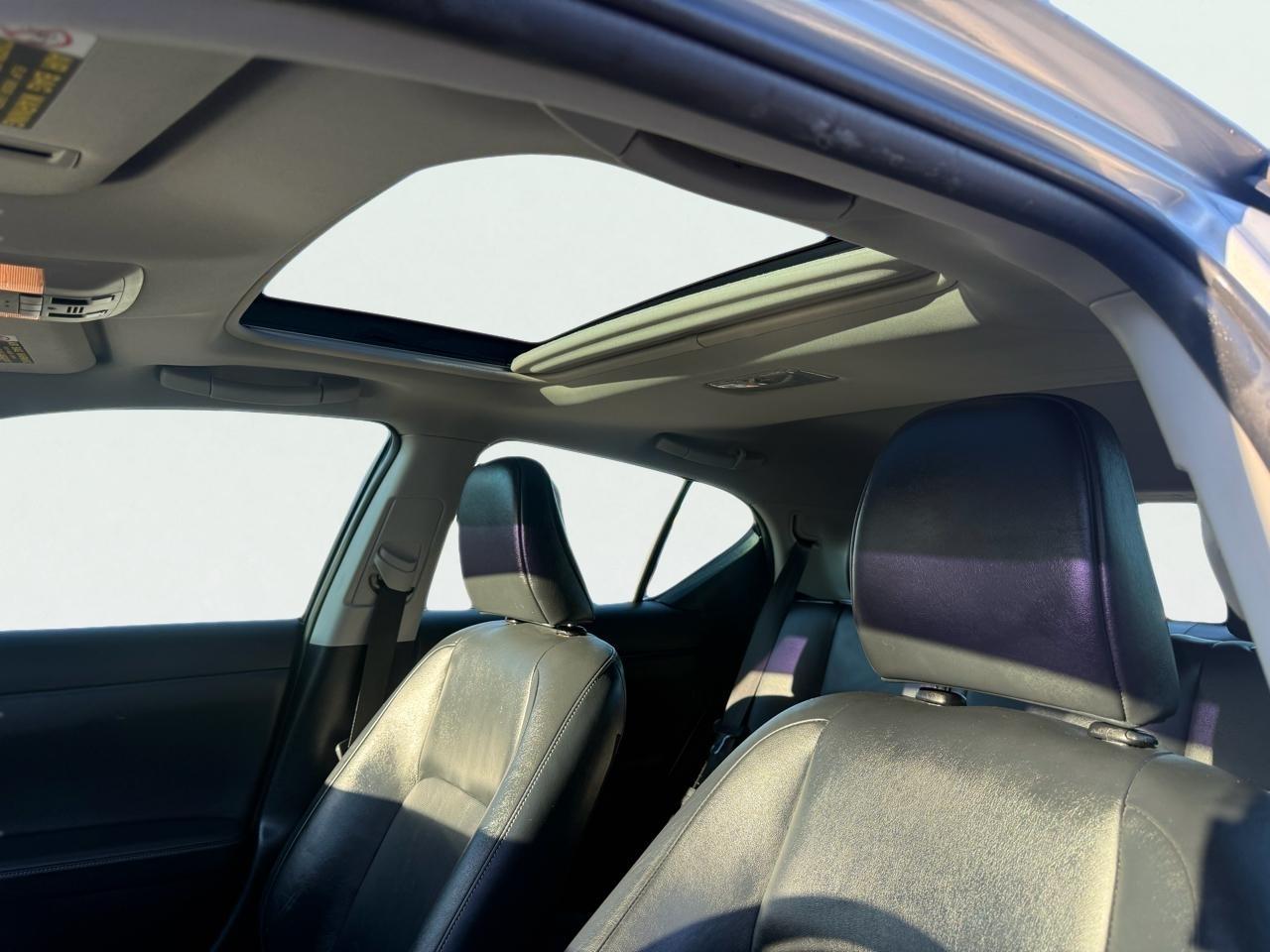 Lexus CT 200h FWD 4dr Hybrid 2011