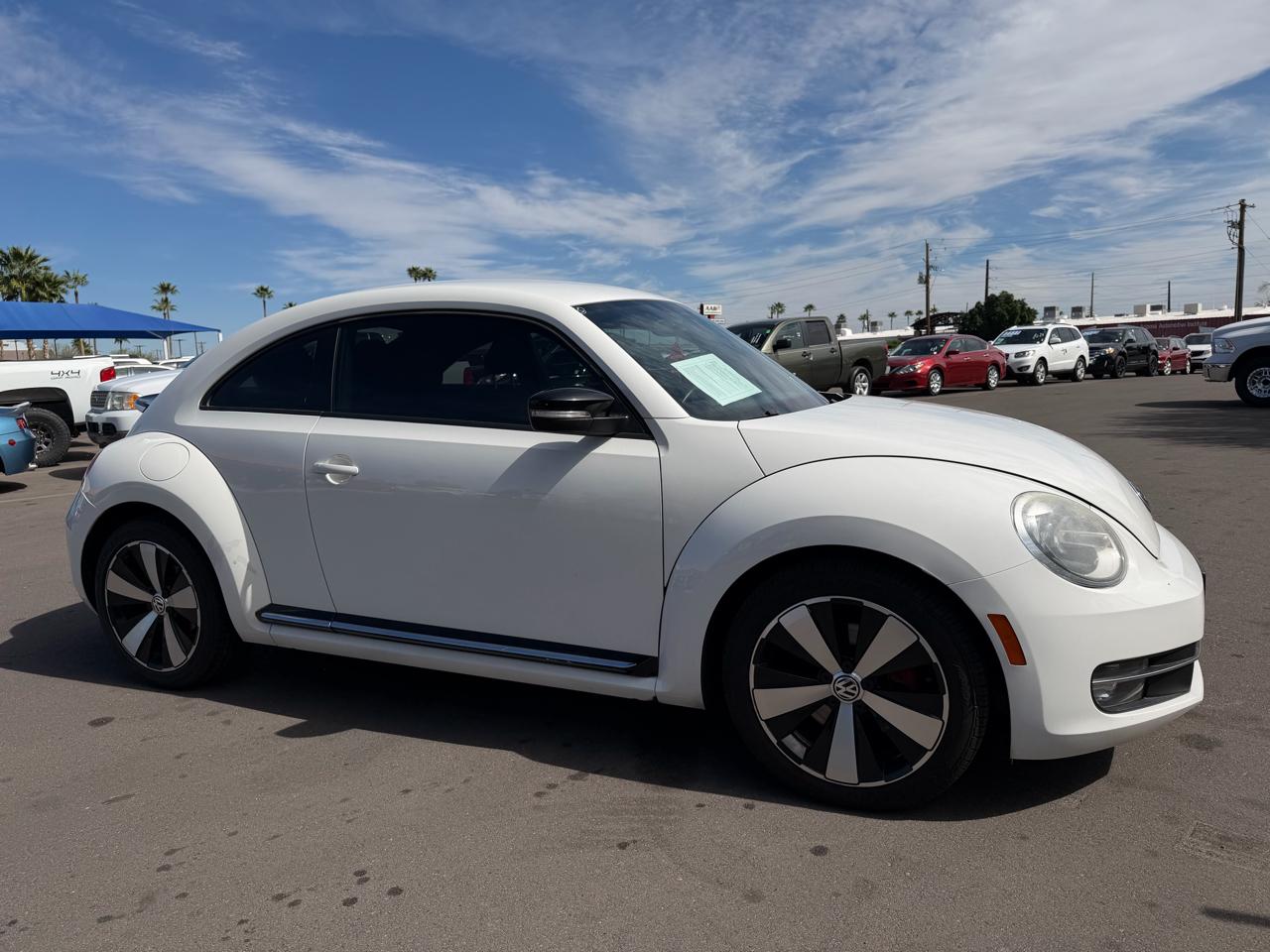 Volkswagen Beetle 2dr Cpe Man 2.0T Turbo PZEV 2012