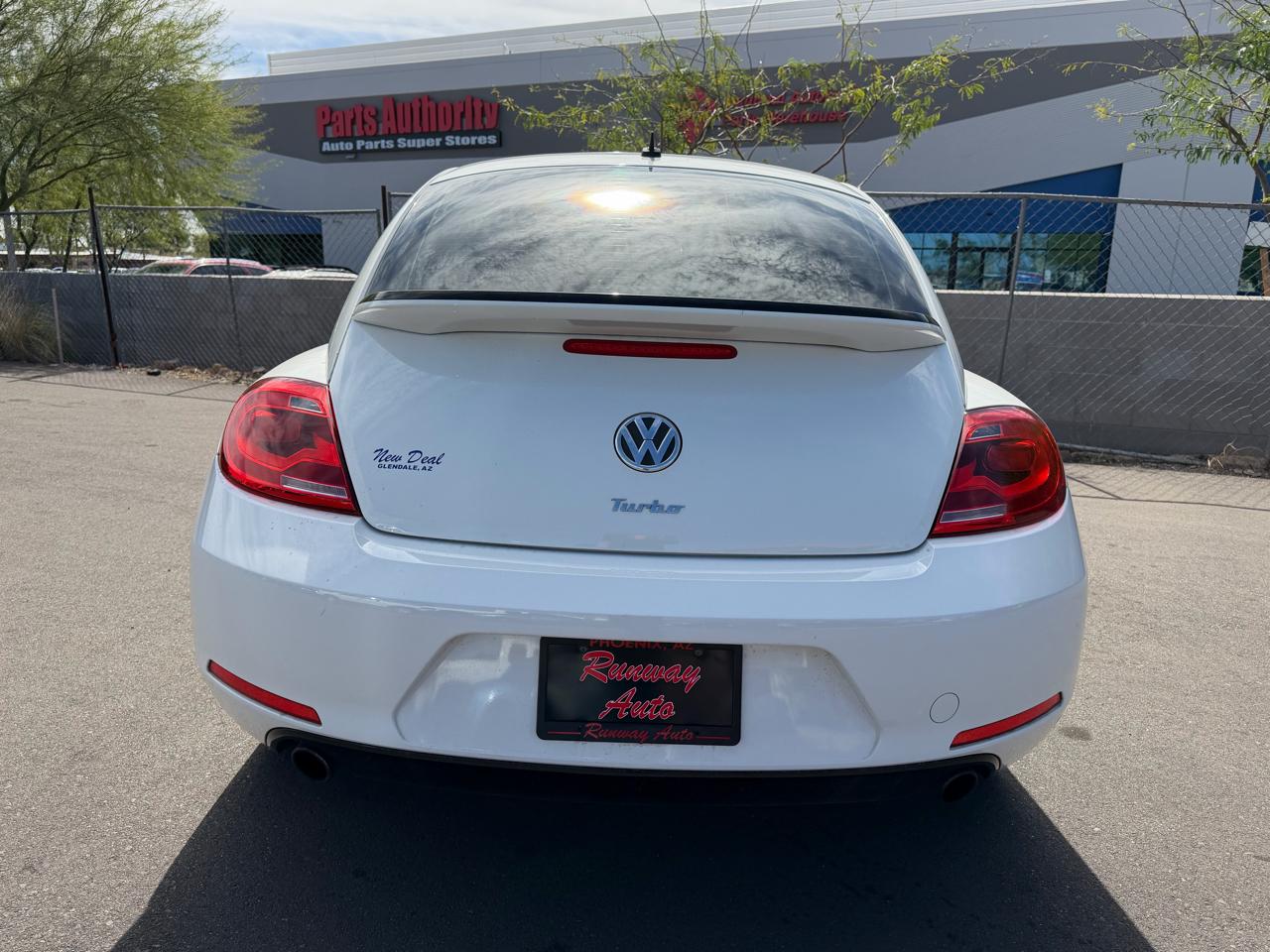 Volkswagen Beetle 2dr Cpe Man 2.0T Turbo PZEV 2012