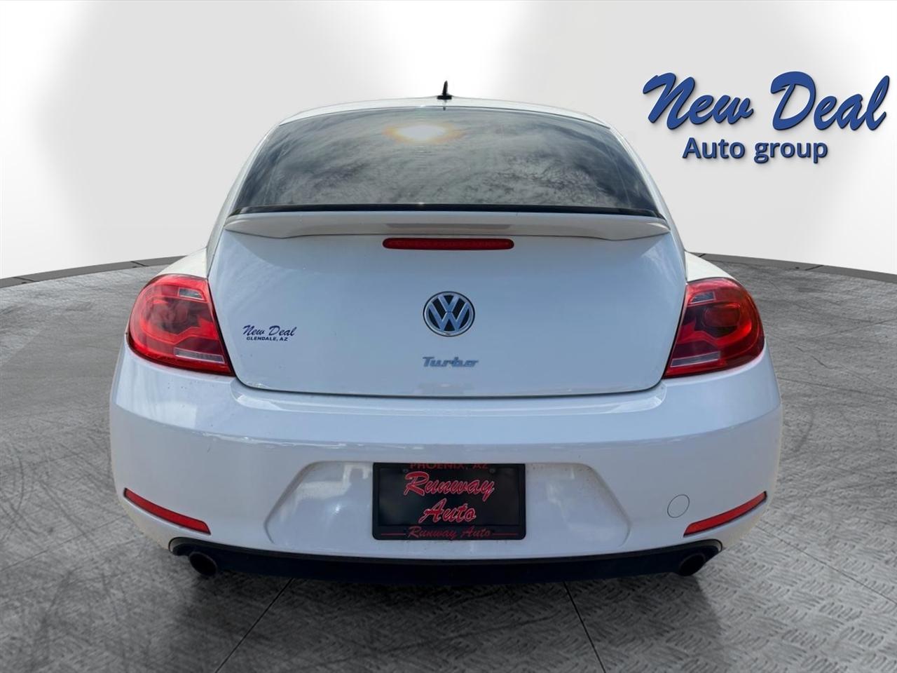 Volkswagen Beetle 2dr Cpe Man 2.0T Turbo PZEV 2012