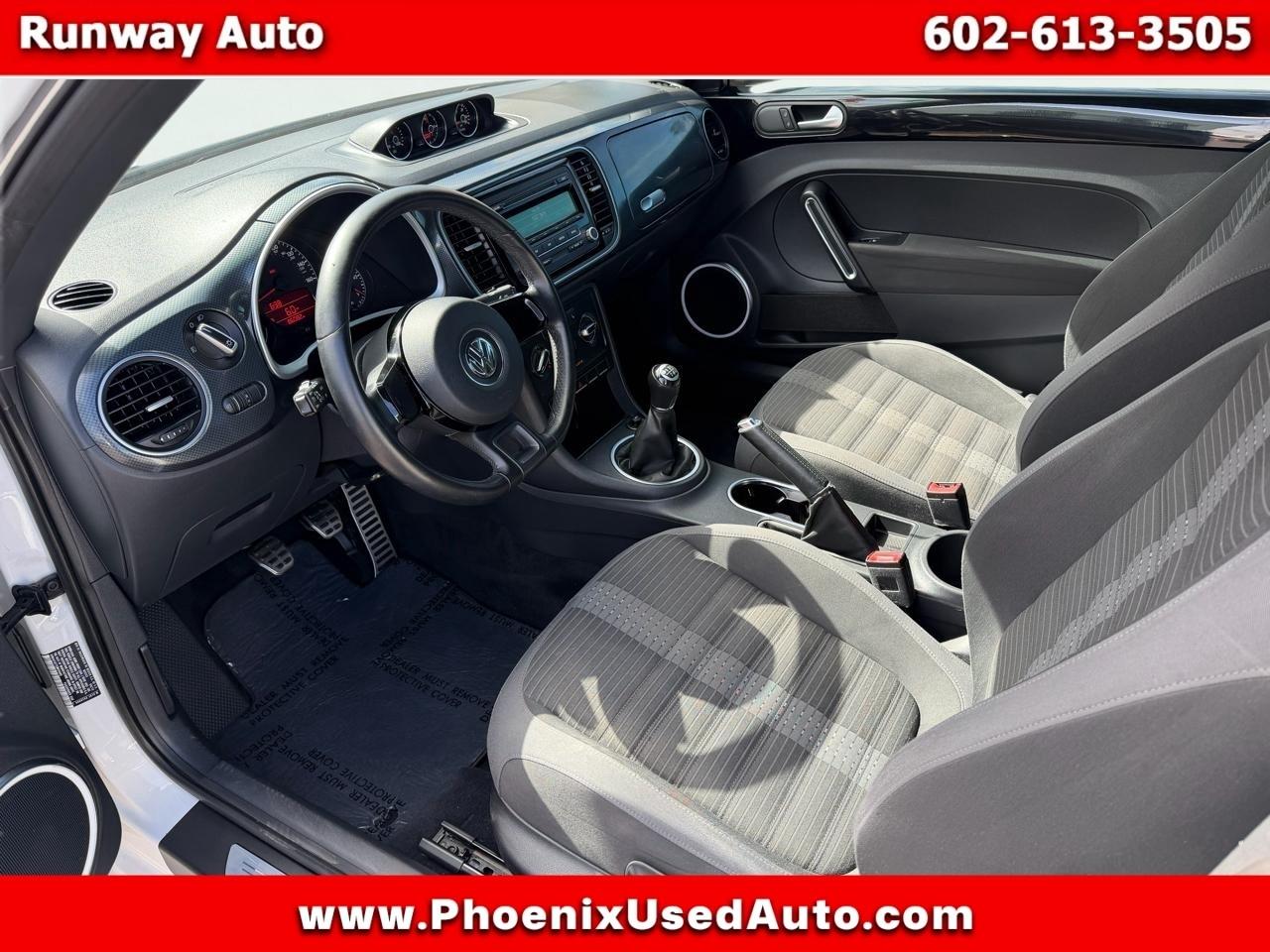 Volkswagen Beetle 2dr Cpe Man 2.0T Turbo PZEV 2012