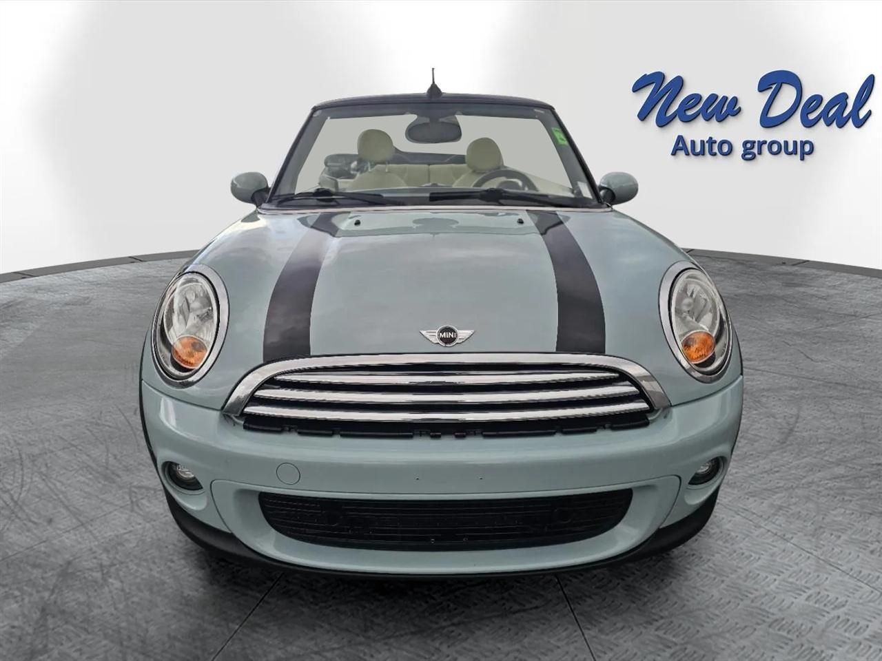 MINI Cooper Convertible 2dr 2011